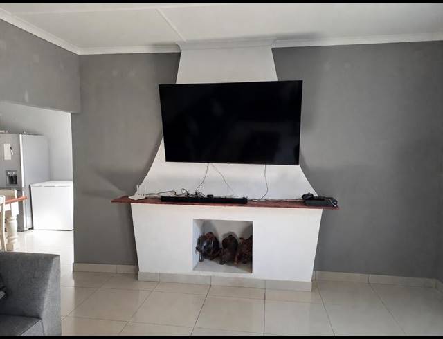 4 BEDROOM HOUSE FOR SALE IN WITFIELD